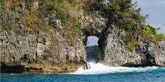 Khám phá đảo Lembongan bằng du thuyền Beach Club Cruise