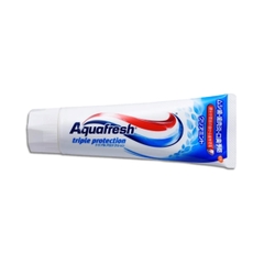 Kem Đánh Răng Aquafresh Hương Bạc Hà Đậm 140g Dành Cho Người Lớn