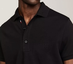 Áo Polo Tommy Hilfiger Regular Fit TH Logo Interlock Black MW30807 001