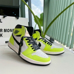 Jordan 1 Retro High OG Volt 555088 702