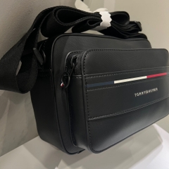 Túi Tommy Hilfiger Foundation Horizontal Reporter Bag AM13199 001
