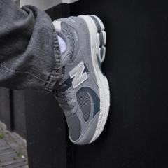 New Balance 2002 Grey GC2002ST