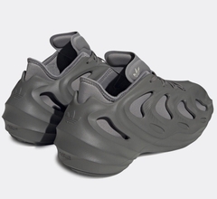 adiFOM Q Light Grey IE7448