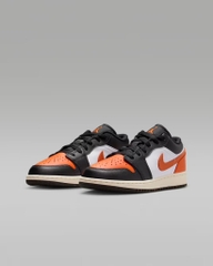 Jordan 1 Low GS 'Shattered Backboard' 553560 081