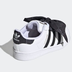 Superstar White Bow Black Q47379