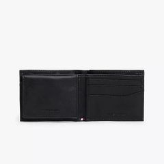Ví Tommy Hilfiger Men's Pebbled Leather Bifold Wallet Black 31TL220094