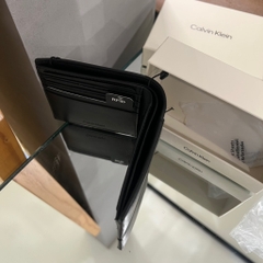 Ví Calvin Klein Hardware Bifold Wallet Black 4G1056G 001