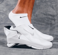NIKE Go FlyEase White DR5540 102