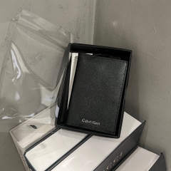 Ví Calvin Klein Refined Saffiano Compact Bifold Wallet Black 4D1015G 001