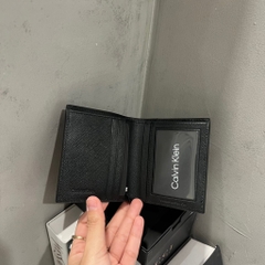 Ví Calvin Klein Refined Saffiano Slim Bifold Wallet Black 4D1058G 001