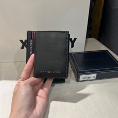 Ví Tommy Hilfiger Men's Cambridge Trifold Wallet RFID Protect Black 31TL110045