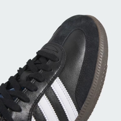 Samba ADV Core Black IE3100