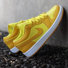 Jordan 1 LOW Yellow Strike DC0774 700