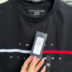 Áo Tommy Hilfiger Embroidered Flag Logo T-Shirt Black