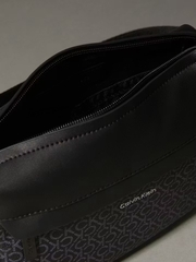 Túi Calvin Klein Logo Crossbody Camera Bag Black 4D3088G 001