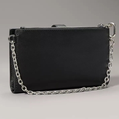 Ví Calvin Klein Elemental Chain Wristlet Black RTCO19777 0941 010