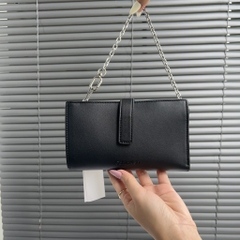 Ví Calvin Klein Elemental Chain Wristlet Black RTCO19777 0941 010