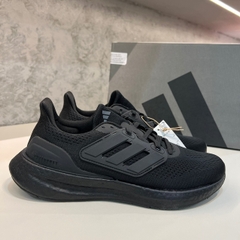 Pureboost 23 All Black IF2394