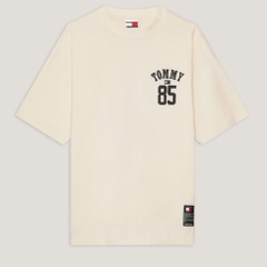 Áo Tommy Jeans Remastered 1985 Beige DM19130 100