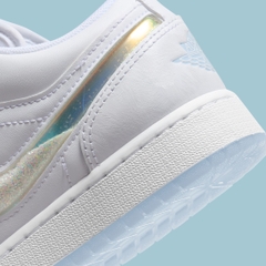 Jordan 1 Low Glitter Swoosh FQ9112 100