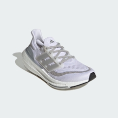 Ultraboost Light Silver Metallic IG8279