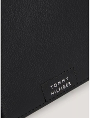 Ví Tommy Hilfiger Leather Card Wallet Black AM12187 001