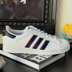 Superstar 3D Color White Black IE7388