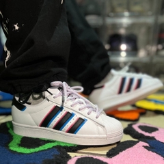 Superstar 3D Color White Black IE7388