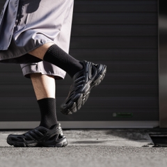 adiFOM SUPERNOVA Black IF3915