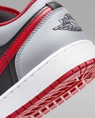Jordan 1 Low Fire Red 553560 060