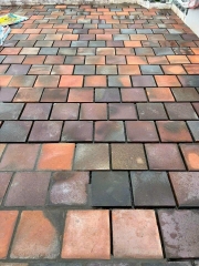 Gạch Bát Hỏa Biến 30x30x5cm – Vật Liệu Lát Sân Đậm Chất Truyền Thống