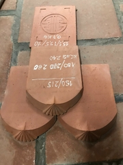 Các loại hài cổ sản xuất thủ công