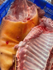 Sườn dê Có Da nóng cấp đông ra bịch 1kg
