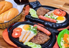 Xúc Xích Đức Thịt Heo - Túi 500Gr