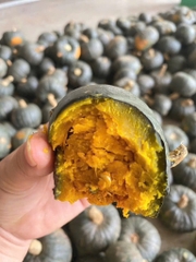 Bí đỏ hạt dẻ 1kg 2-3 trái