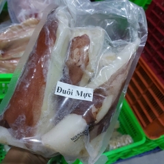 Đuôi Mực Ống Đại Dương Bự Chà Bá - Khay 1Kg