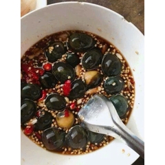 Hộp 50 trứng cút bắc thảo