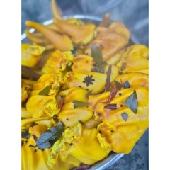 Tai Heo Ủ Muối - Khay 500Gr