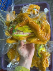 Gà ủ muối nguyên con có đầu coa chân con từ 1kg trở lên