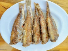 Cá Đù 1 Nắng Lạc Vừa Ăn Vĩ 500Gr/10-12 Con