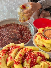 Me Trái Rim mắm ớt kẹo hủ 550g