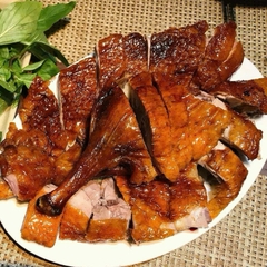 Vịt Quay Xì Dầu Con trên 1kg Cấp đông