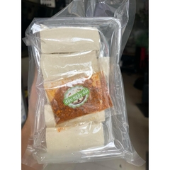 Đậu ngậy miếng Dài Vân Nam hộp 500g kèm bột ớt