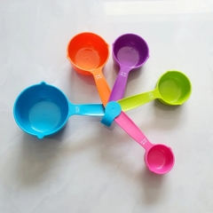 Cup đong 5 màu nhựa đẹp