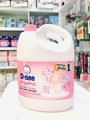 D-NEE  Nước xả mềm quần áo em bé 2800ml