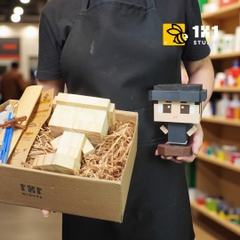 (DIY) Kit Tô Màu Mô Hình Chàng Trai Mặc Áo Ngũ Thân