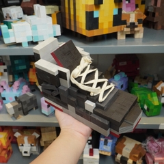 Mô Hình Gỗ Giày AJ4 Bred (Art Toy)