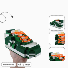 Mô Hình Gỗ Giày Nike Dunk Low x Off-White "Pine Green" (Art Toy)