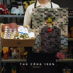 Tranh Pixel The Son of Man (Blur)