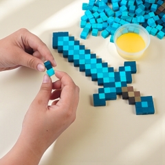 Bộ Lắp Ghép 2 Vũ Khí Minecraft Kim Cương Thu Nhỏ bằng Gỗ